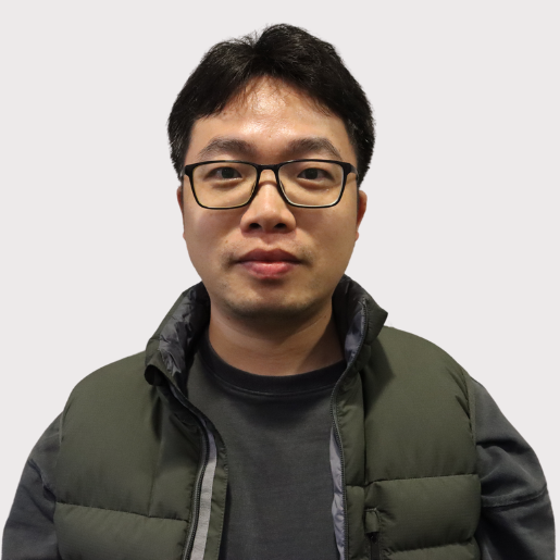 <p class="researcher-name1"><b>Yang LI</b><br></p><p class="researcher-title1">Research Scientist<br></p><p class="researcher-description1">The development of deep learning-based methods that leverage potentials for protein structure prediction and design.</p>